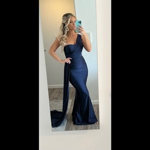 Portia & Scarlett Navy dress size 4.